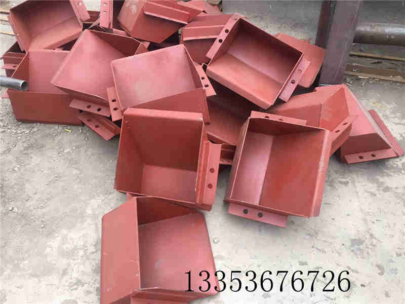 板鏈提升機料斗展示 板鏈提升機料斗展示